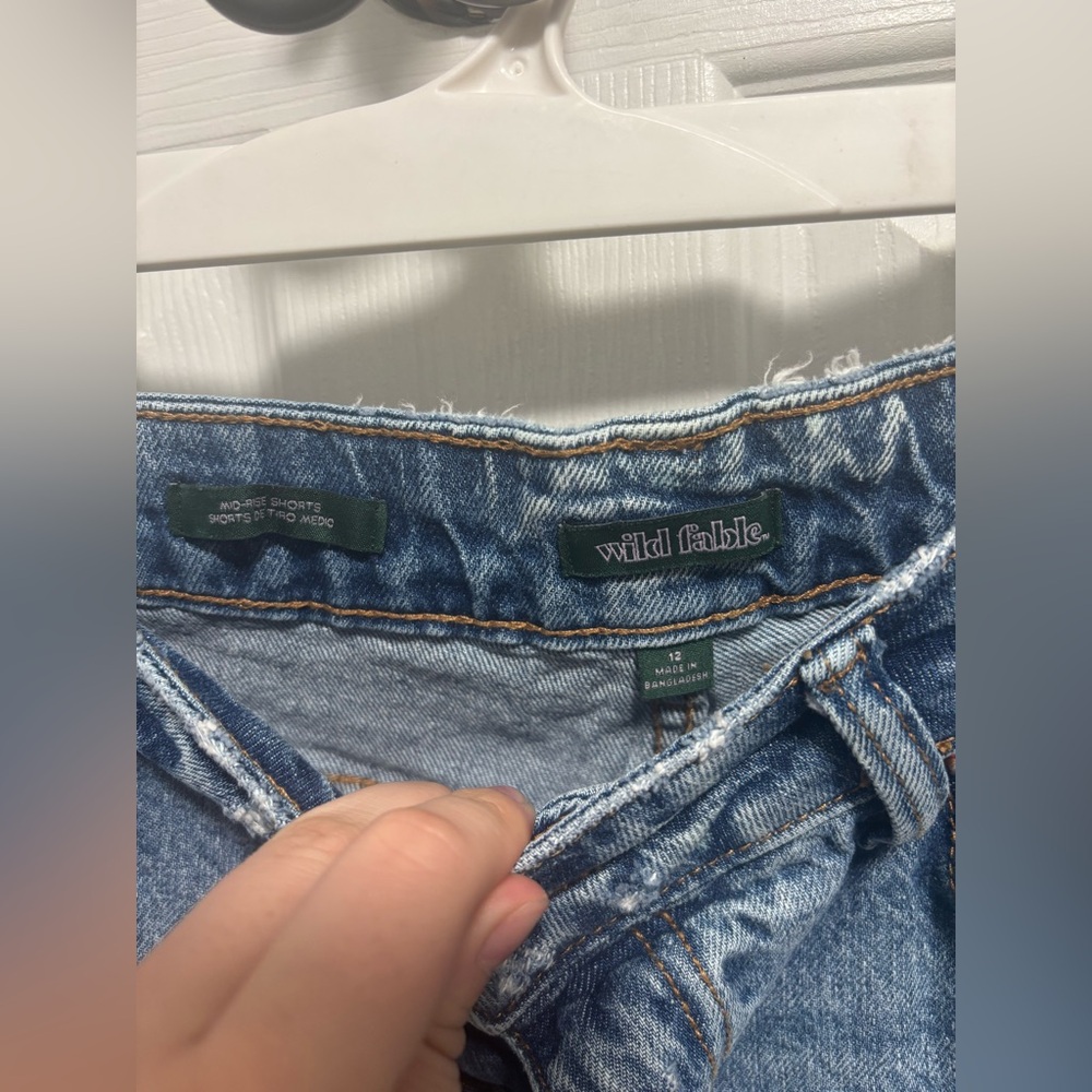 Target Mid Rise Jean Shorts - Picture 3 of 3